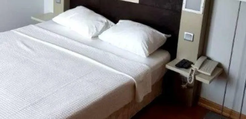 Maira Beach Hotel Bodrum 4*,